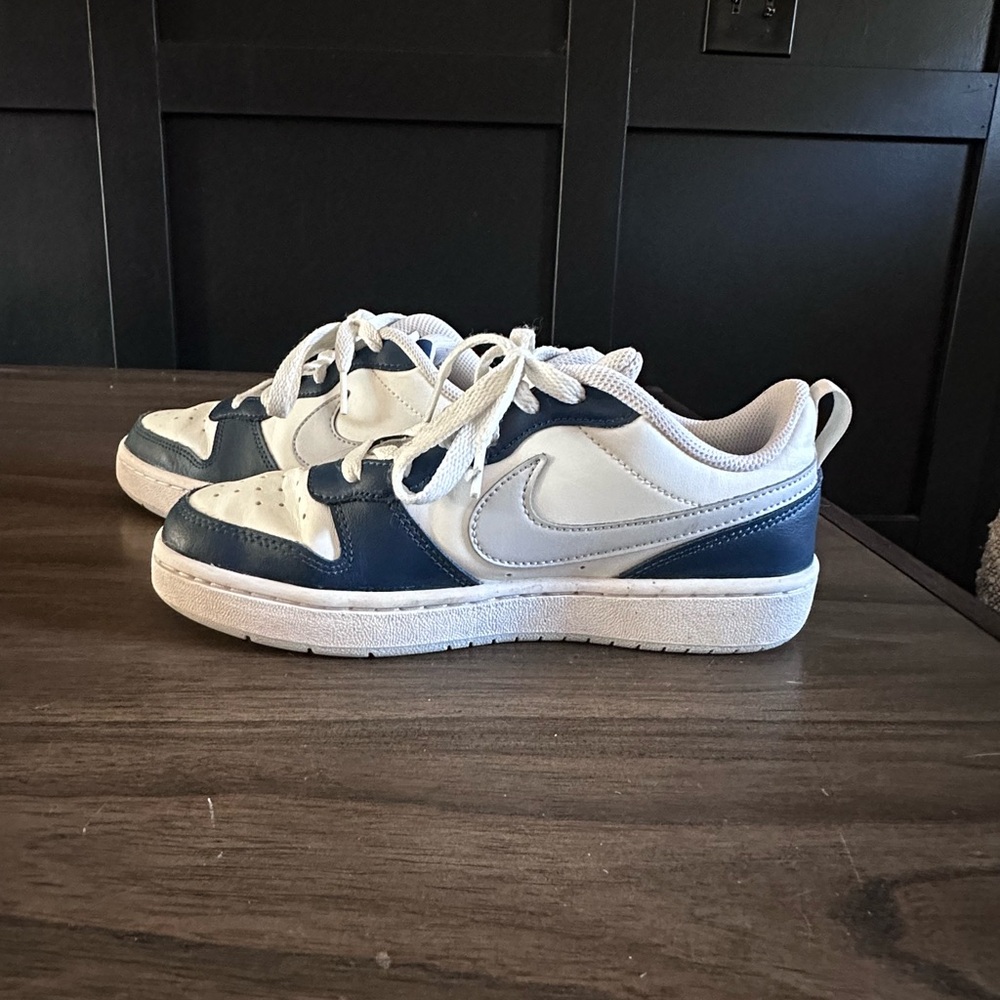 Nike White and Blue Sneakers